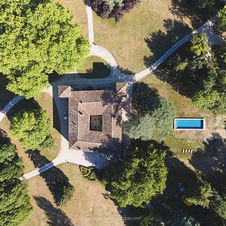 De Cases 4 A 6 Personnes Lempaut